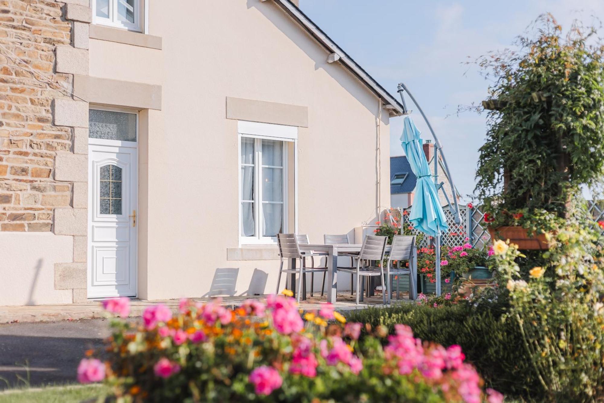Gite De La Plage Lézardrieux Kültér fotó
